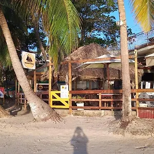 The Boat House Hotell